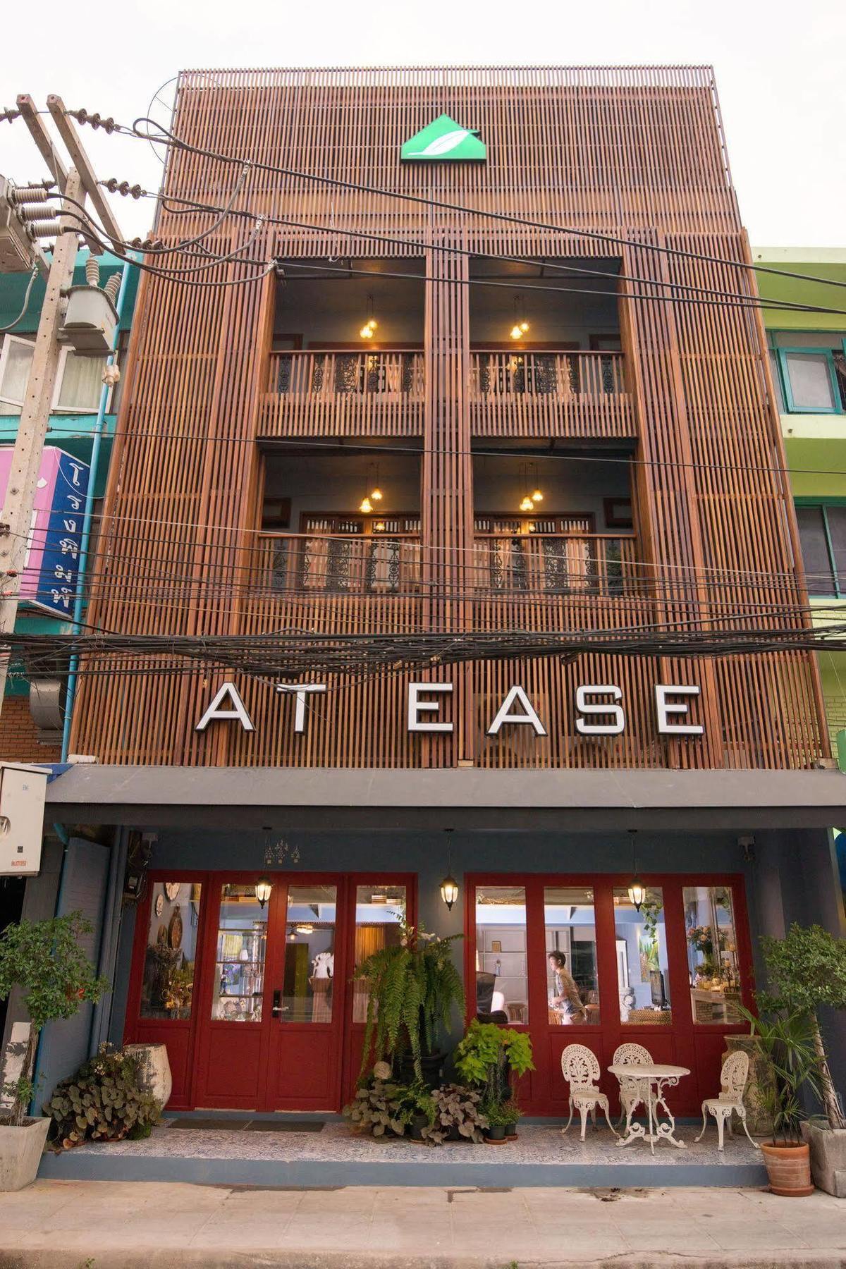 Hôtel At Ease Bijou à Chiang Mai Extérieur photo